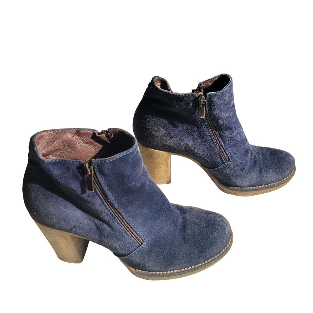 Women's Blue Suede Ankle Boots Size 39